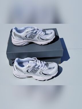 KID 12C NEW BALANCE 530 BUNGEE ATHLETIC RUNNING SHOE – WHITE – NEW IN BOX